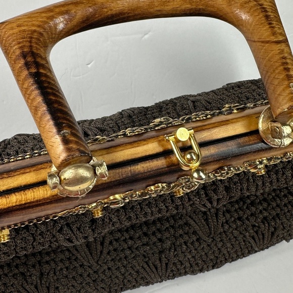 Vintage Retro Macrame Crochet Wood Square Handle Brown Handcrafted Bag - Picture 3 of 9